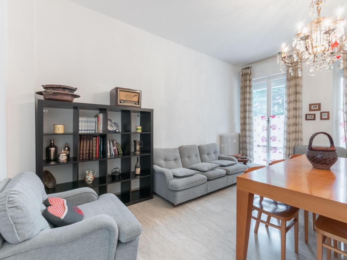 Flaminia Bright & Roomy Apartment بيزارو المظهر الخارجي الصورة