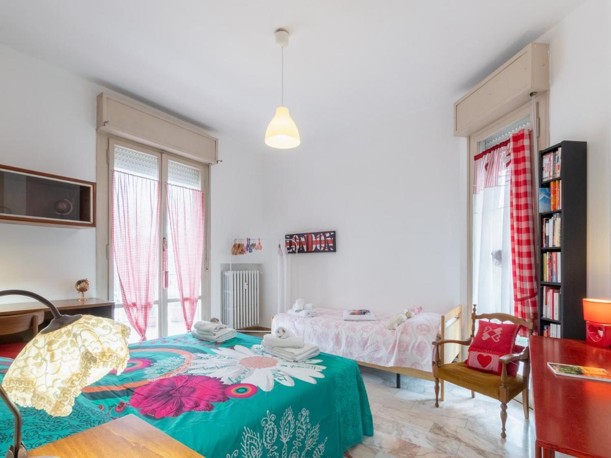 Flaminia Bright & Roomy Apartment بيزارو المظهر الخارجي الصورة