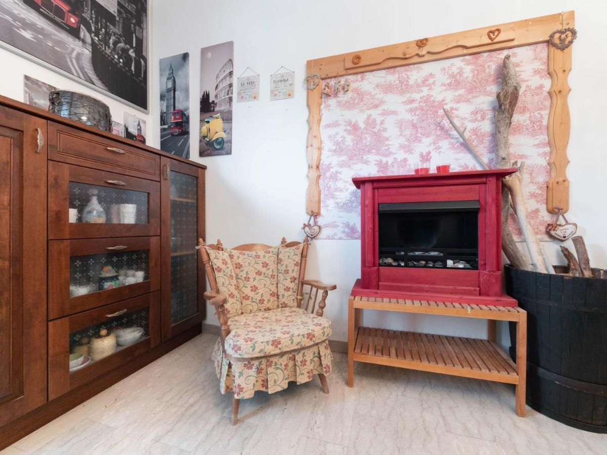 Flaminia Bright & Roomy Apartment بيزارو المظهر الخارجي الصورة