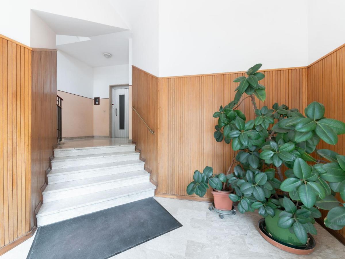 Flaminia Bright & Roomy Apartment بيزارو المظهر الخارجي الصورة